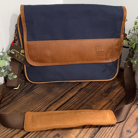 NWT Jon Hart Leather and Navy Canvas Men's Messenger Bag - Picture 6 of 6